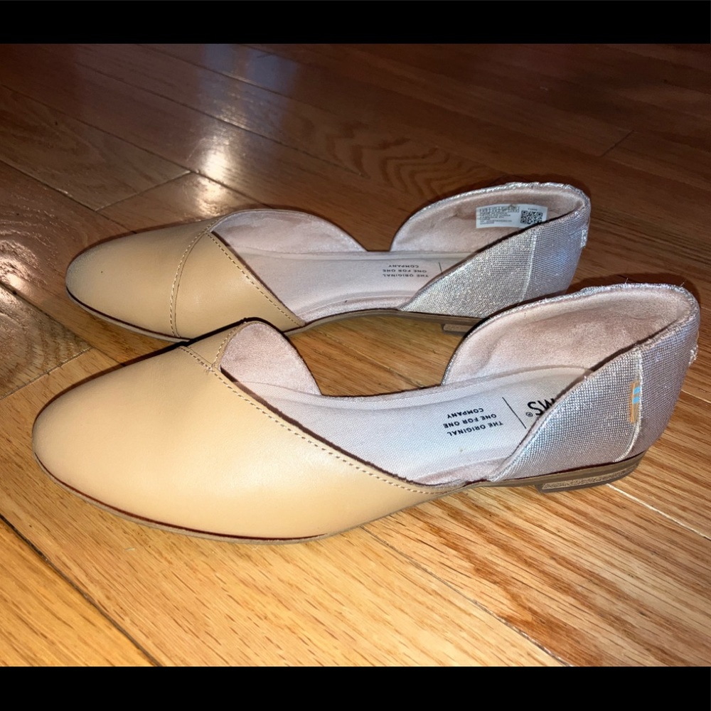 Toms Julie Flat size 6.5